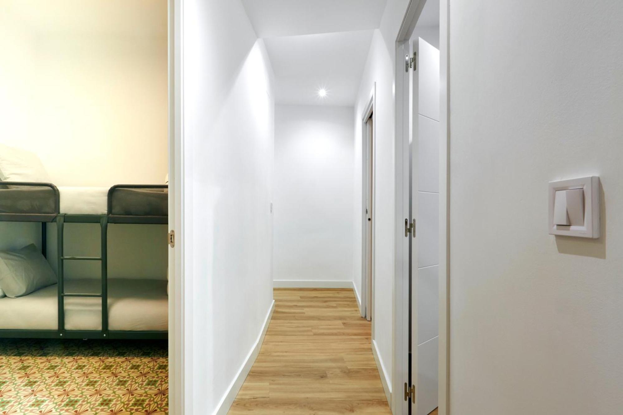 Comfortable Apartment Next To Apolo Theater 바르셀로나 외부 사진