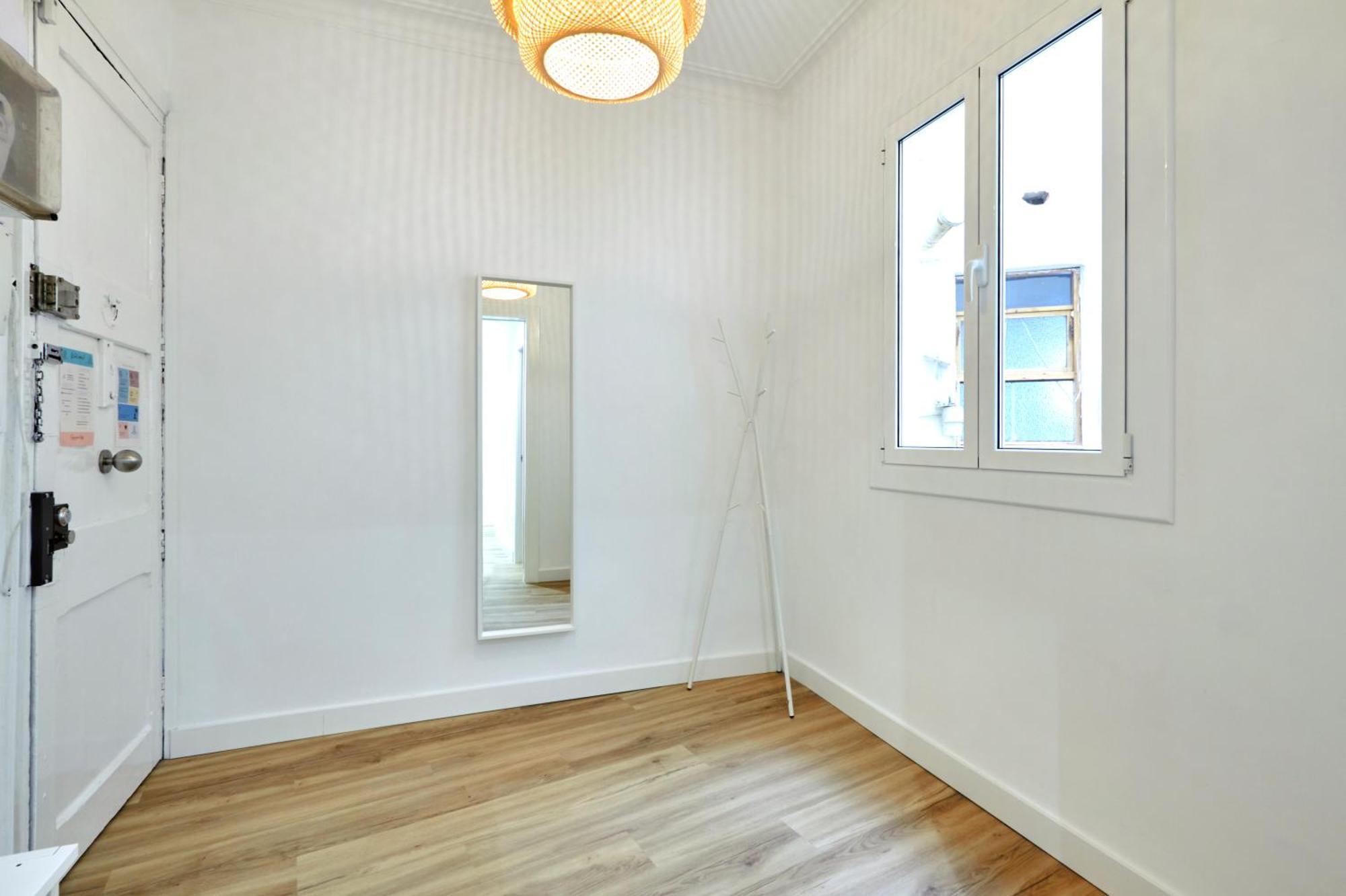 Comfortable Apartment Next To Apolo Theater 바르셀로나 외부 사진